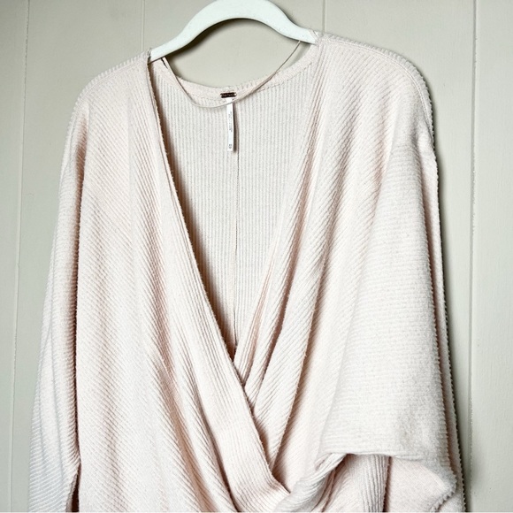 Free People Cozy With You Surplice Pullover Sweater XS lightweight pastel ribbed - Picture 4 of 13